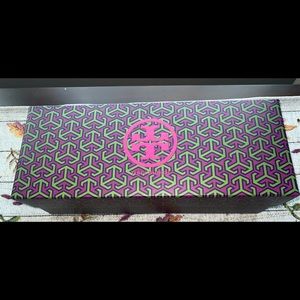 Women brand new Tory Burch flip flops